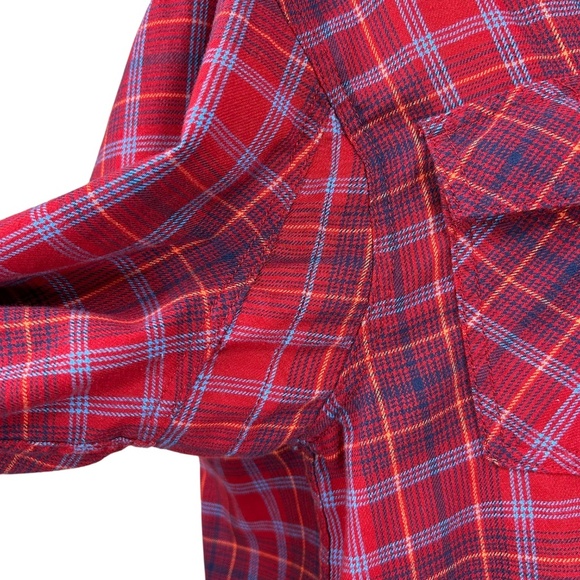Duluth Trading Company Men's Red Plaid Flannel Cotton Blend Shirt Size M - Picture 8 of 8